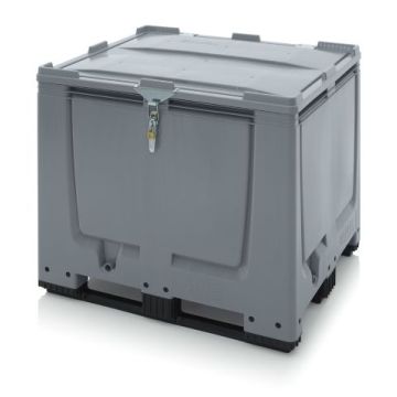 Palletbox met klapdeksel en slot, 120x100x100cm, 3 sleeplatten, inhoud 900 liter, NORAH Plastics, Arnhem, Holland